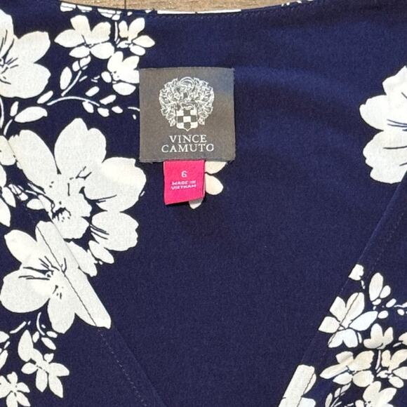 VINCE CAMUTO Dress Size 8 Floral Wrap Navy Blue Short Sleeve V-Neck Stretchy Tie - Picture 5 of 8